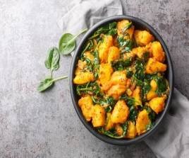 Saag Aloo (Spinach & Potato)